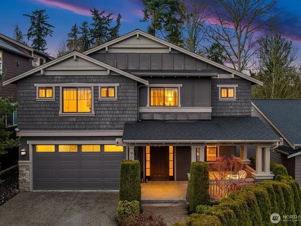 9026 NE 127th Place, Kirkland WA 98034