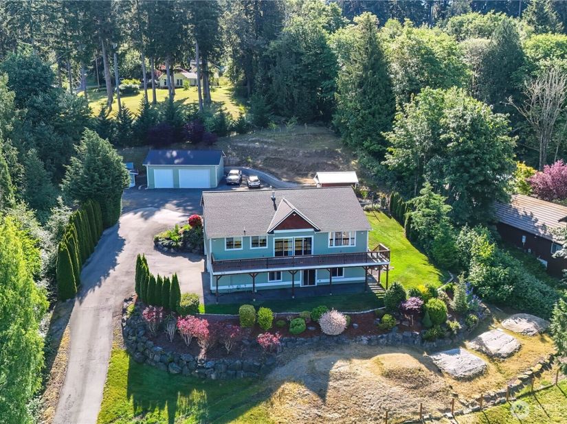 235 NW Bunker Hill Ln W, Bremerton WA 98311