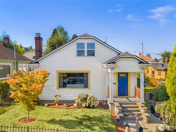 1216 Burwell St, Bremerton WA 98337