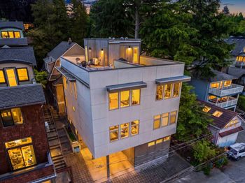 1935 B 7th Avenue W