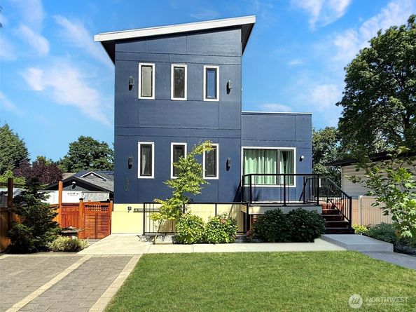 620 Stevens Avenue NW, Renton WA 98507