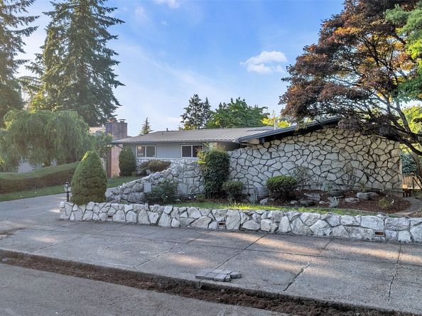 1133 E Hemlock Street, Kent WA 98030