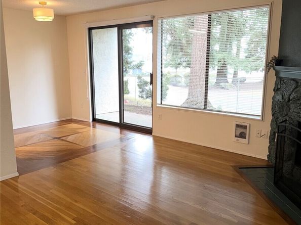 12510 NE 117th Place B3, Kirkland WA 98034