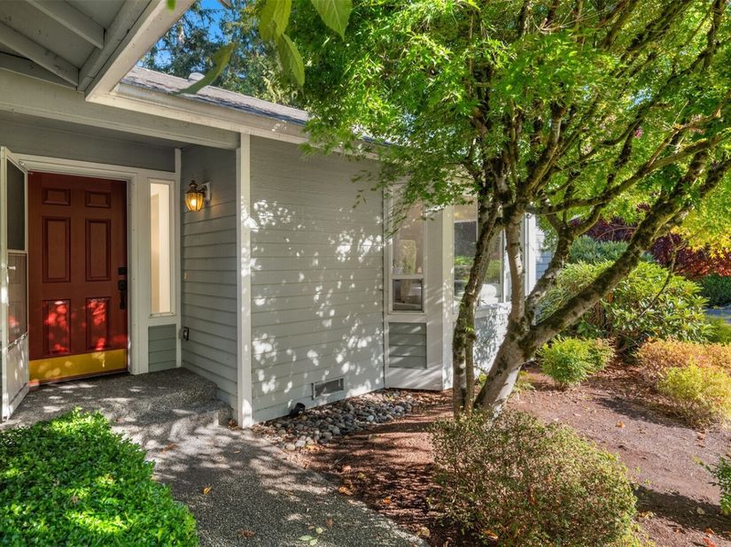 19326 2nd Drive SE A, Bothell WA 98012