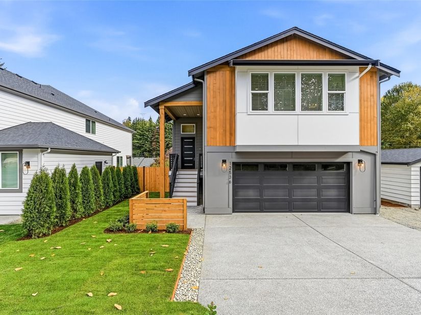 12536 50th Place S, Tukwila WA 98178