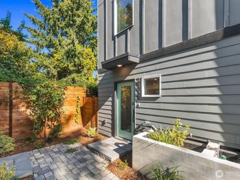 806 B S Rose Street