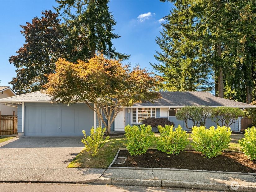 3917 NE 11th Place, Renton WA 98056
