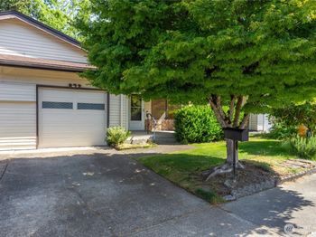 932 S 245th Place