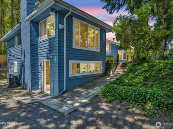 959 Hoquiam Avenue NE