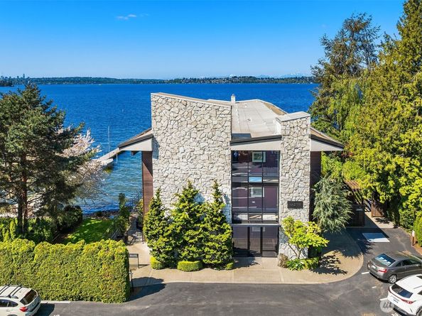 6201 Lake Washington Boulevard NE 203, Kirkland WA 98033