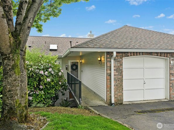 7111 134th Court SE D3, Newcastle WA 98059