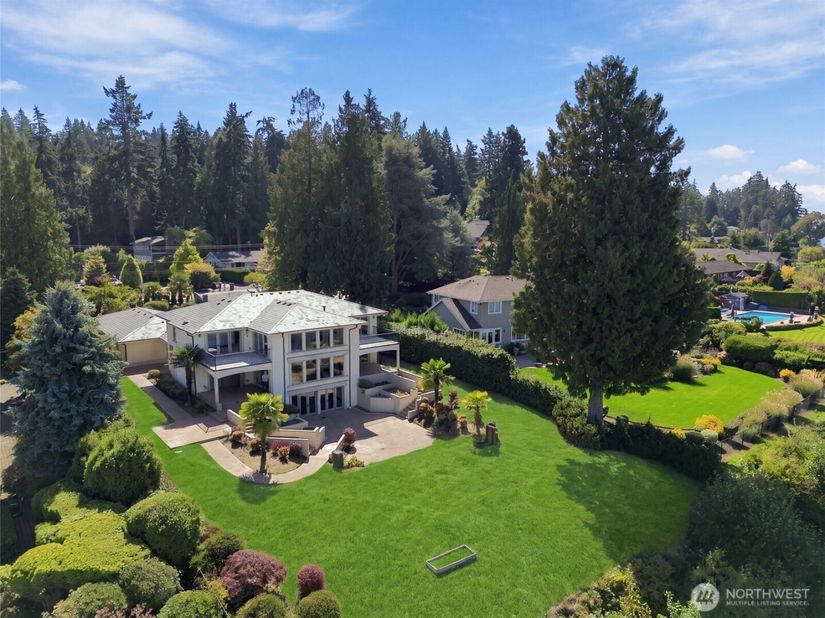 8711 Talbot Road, Edmonds WA 98026