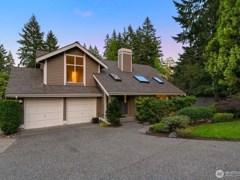 11404 NE 103rd Street, Kirkland WA 98033