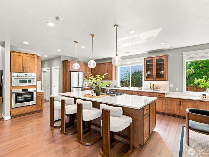 10036 NE 151st Drive, Bothell WA 98011