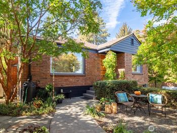 10523 13th Avenue NW