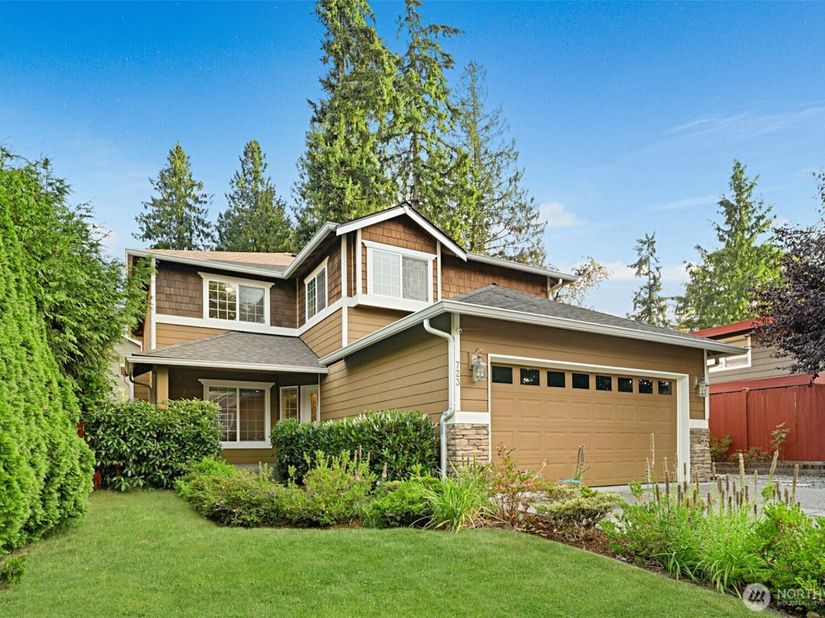 723 N 198th Street, Shoreline WA 98133