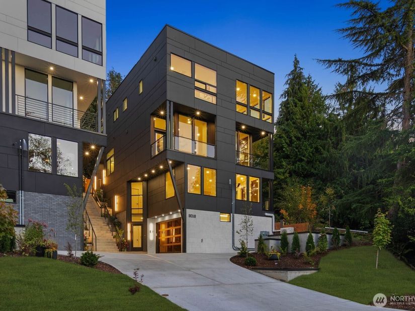 8018 45th Avenue SW, Seattle WA 98136