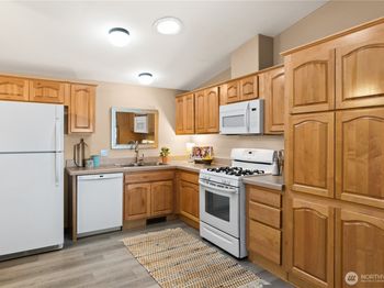 3565 Sylvan Pines Circle