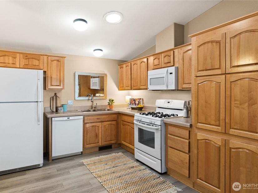 3565 Sylvan Pines Circle, Bremerton WA 98310