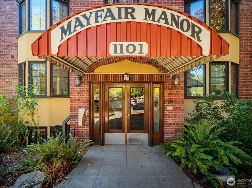 1101 17th Avenue 404, Seattle WA 98122