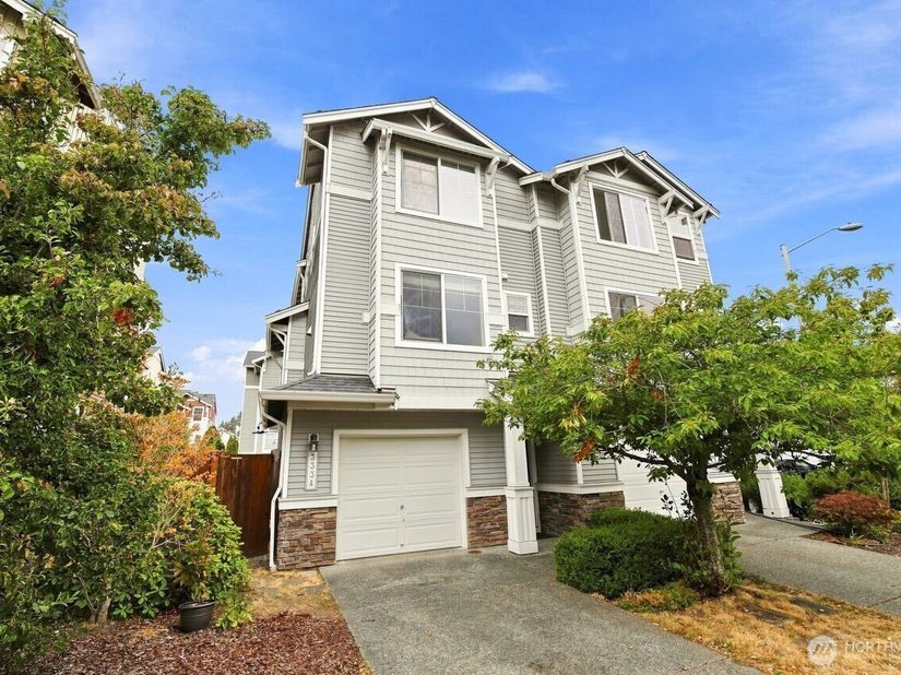 333 127th Street SE A, Everett WA 98208