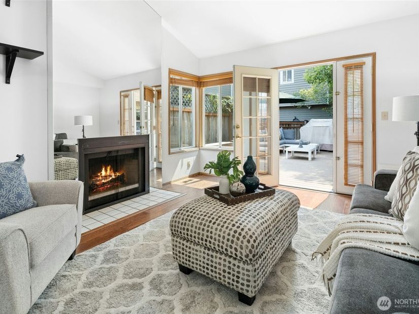 10141 NE 126th Street, Kirkland WA 98034