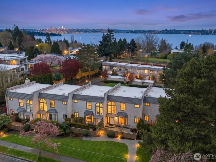 6527 106th Avenue NE 10, Kirkland WA 98033