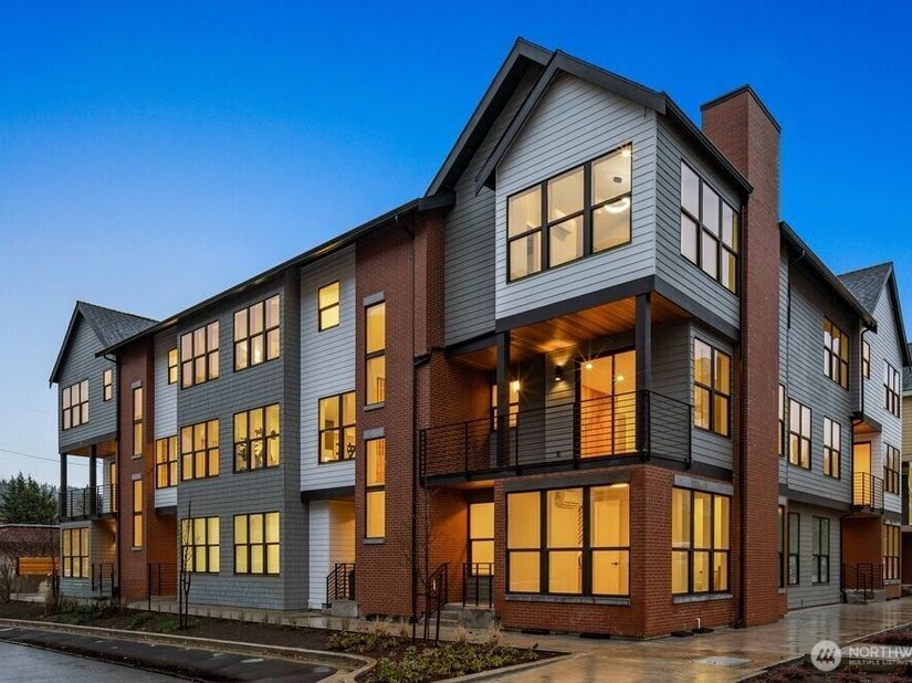 968 7th Ave NW (Homesite #5), Issaquah WA 98027