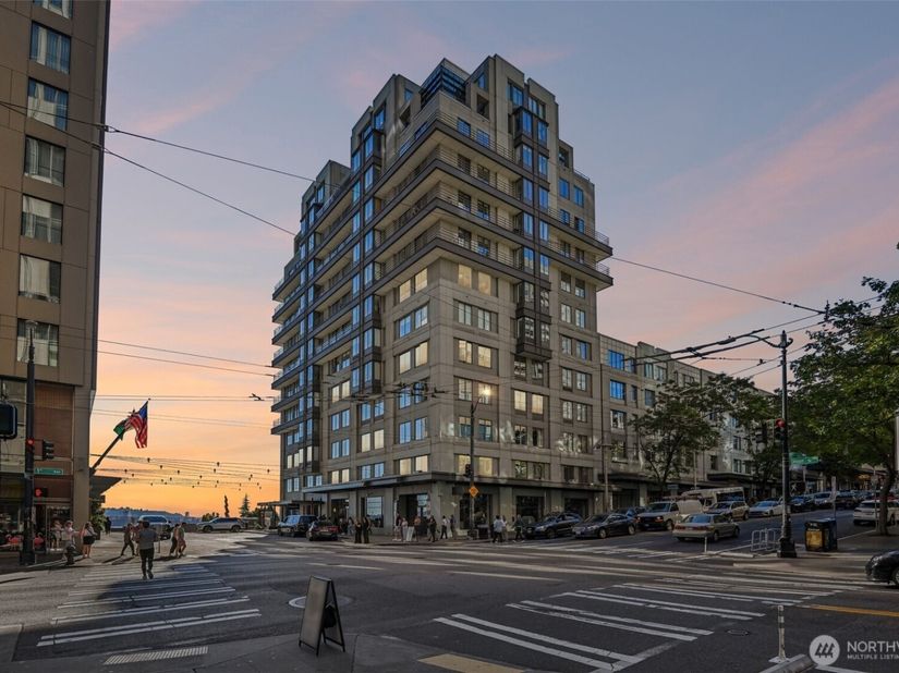 98 Union 209, Seattle WA 98101