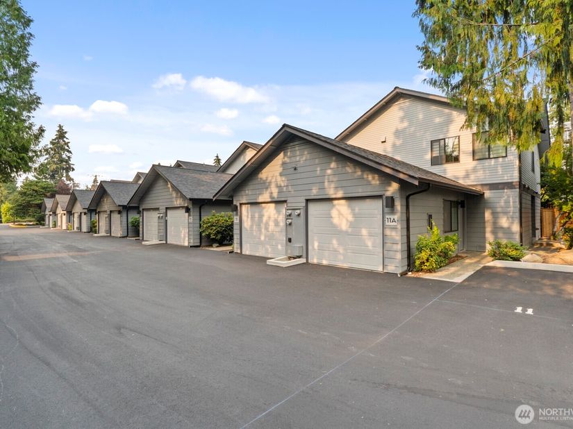 7730 196th Street SW 10, Edmonds WA 98026