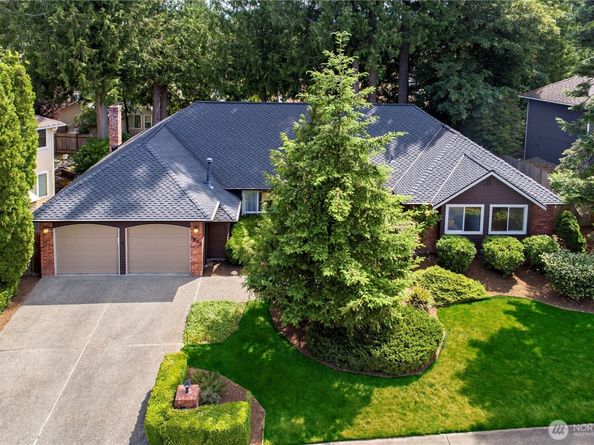 1832 231st Place NE, Sammamish WA 98074