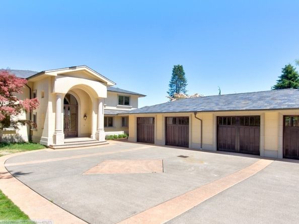 8711 Talbot Road, Edmonds WA 98026