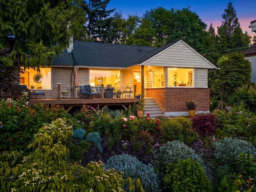 9326 California Avenue SW, Seattle WA 98136