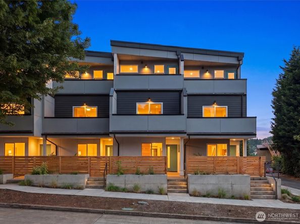 105 NW 39 th Street E, Seattle WA 98107