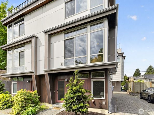 2615 NW 65th Street, Seattle WA 98117