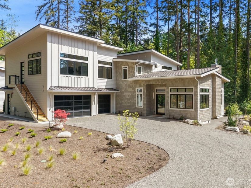 13982 Manzanita Road NE, Bainbridge Island WA 98110