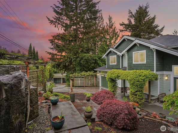 13128 SE Newport Way, Bellevue WA 98006