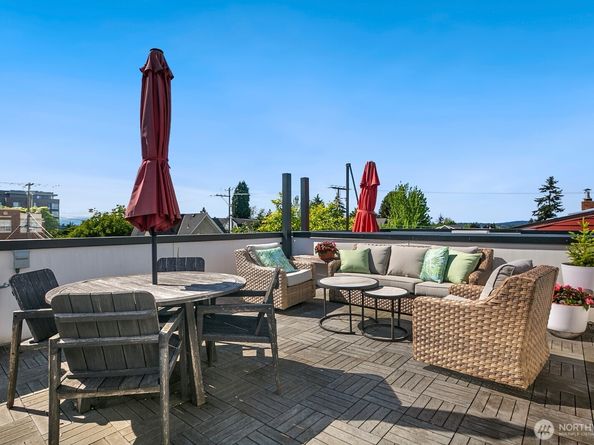 2127 2nd Avenue N, Seattle WA 98109