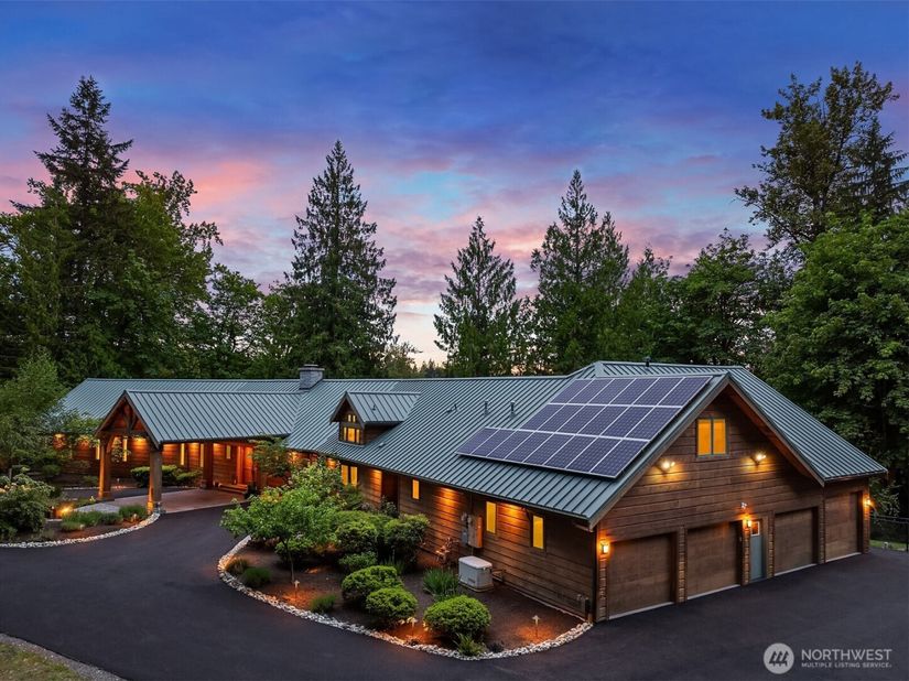 16700 Saybrook Drive NE, Woodinville WA 98077