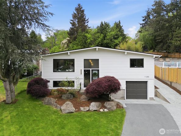 11255 Roseberg Avenue S, Seattle WA 98168