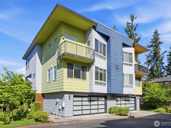 16347 NE 12th Place, Bellevue WA 98008