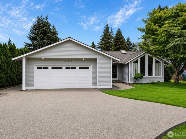 21011 36th Place W, Lynnwood WA 98036