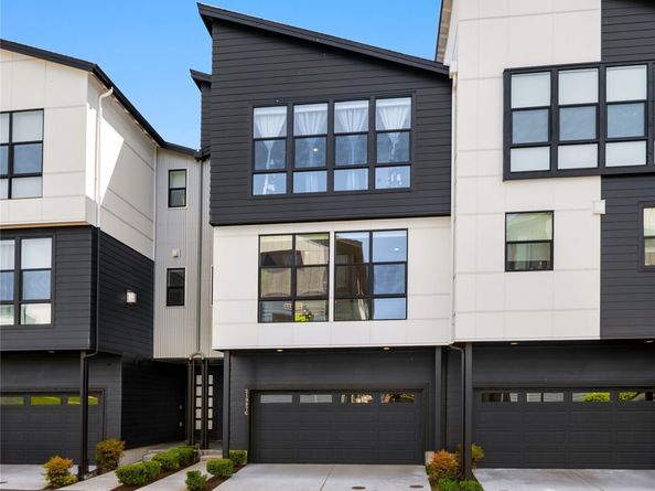 21907 25th St SE Unit C, Bothell WA 98021
