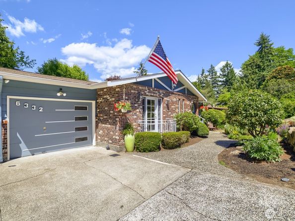6332 NE 196th Street, Kenmore WA 98028