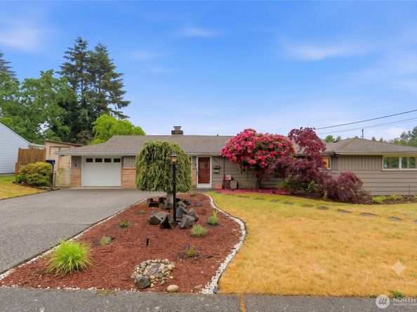 24303 59th Avenue W, Mountlake Terrace WA 98043
