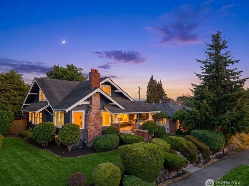 7706 32nd Avenue NW, Seattle WA 98117