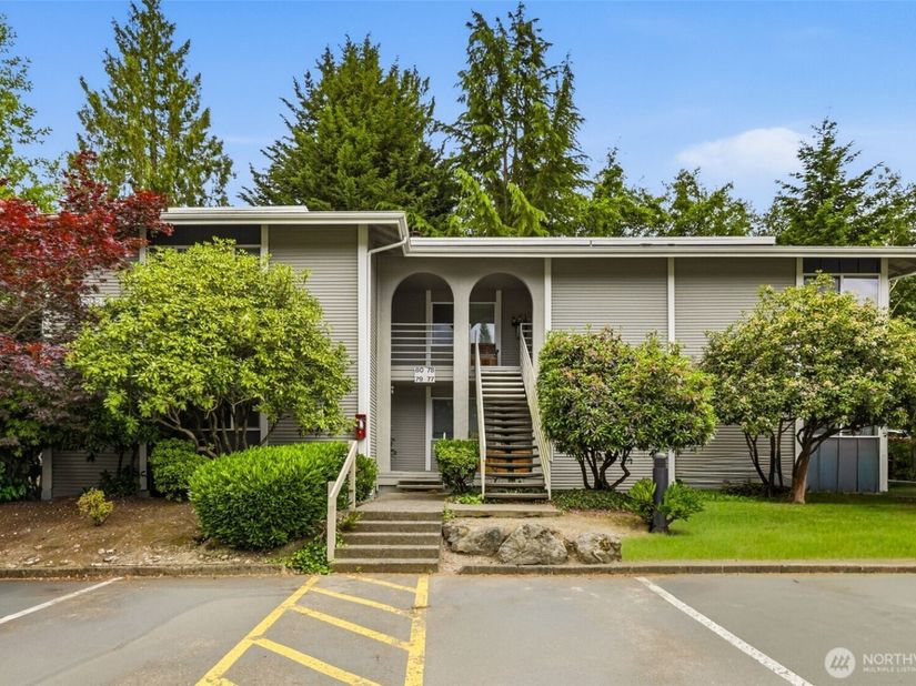 17211 NE 45th Street 79, Redmond WA 98052