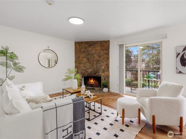 12525 NE 145th Place F97, Kirkland WA 98034