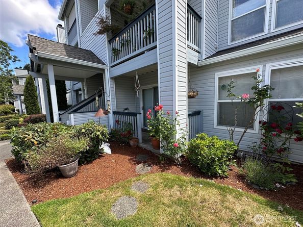 33020 10th Avenue SW X104, Federal Way WA 98023