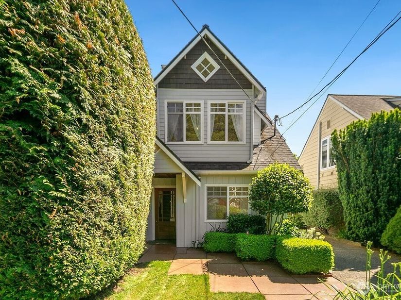 1731 NW 97th Street, Seattle WA 98117